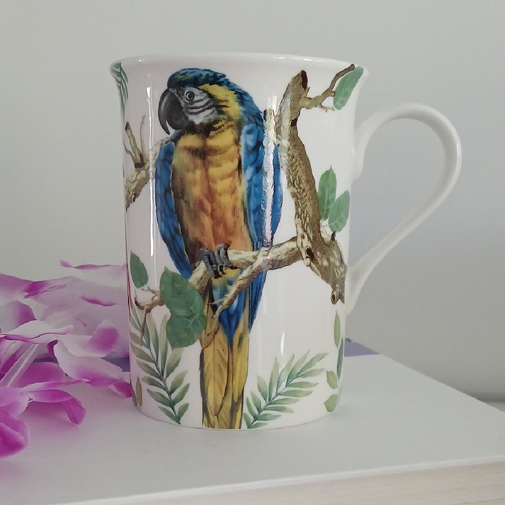 Parrots Tropical Birds Stechcol Gracie Fine Bone China Tea Cup Coffee Mug  8 oz